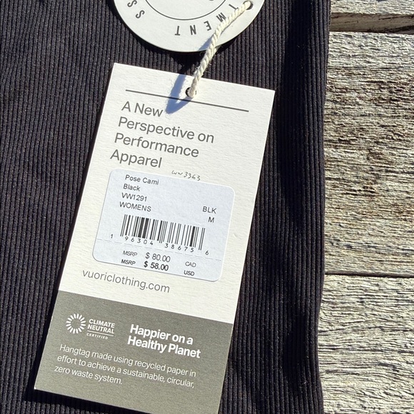 VUORI Pose Cami BLACK SIZE MEDIUM NWT - Picture 5 of 5